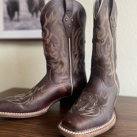 Ariat Shoes - Ariat Cowgirl Boots